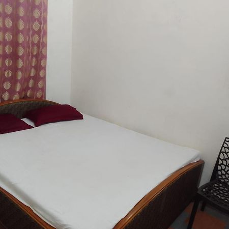 Ganga Fuji Home Varanasi Exteriör bild