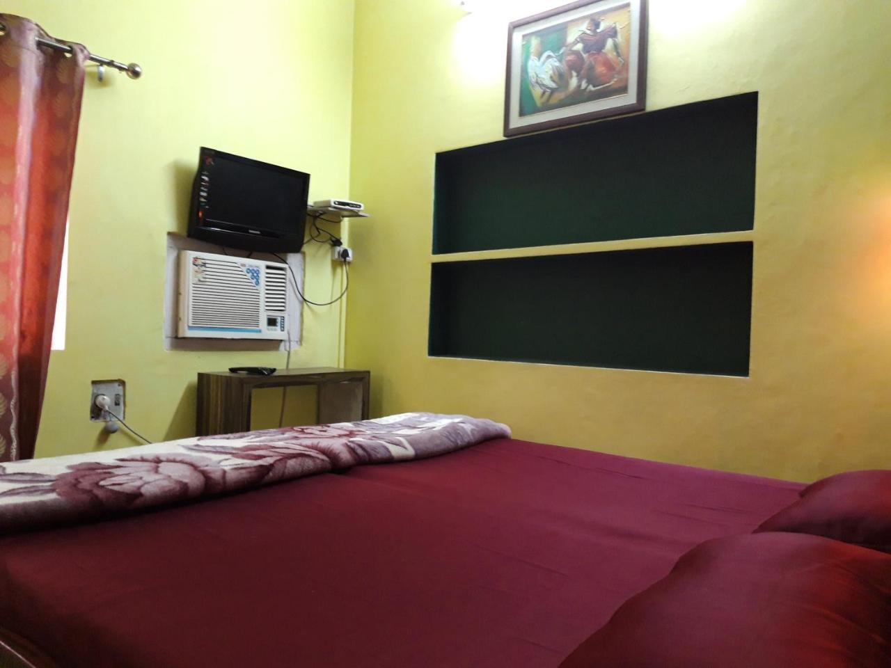 Ganga Fuji Home Varanasi Exteriör bild