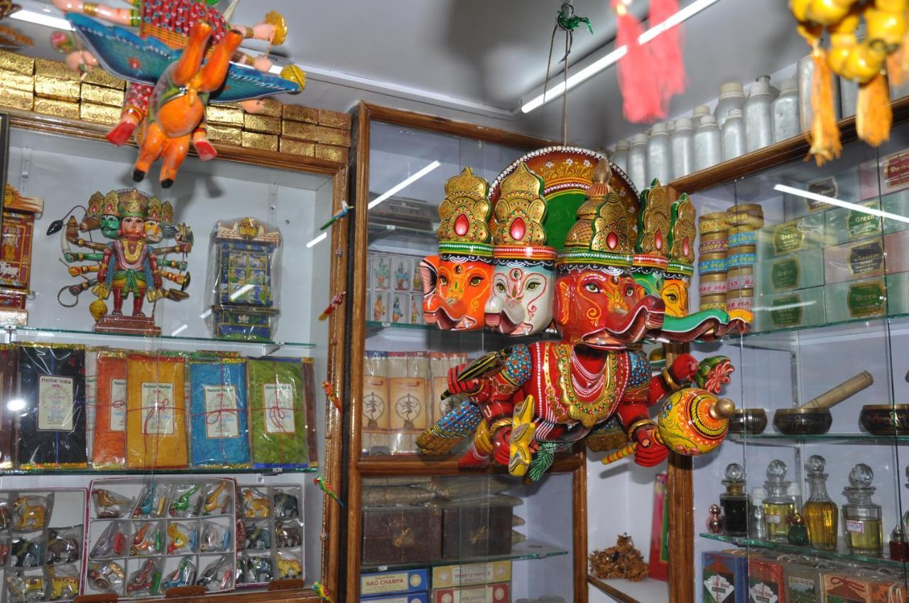 Ganga Fuji Home Varanasi Exteriör bild